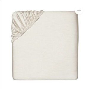 SFERRA Larro Queen Fitted Sheet, Made in Italy . Color: Beige